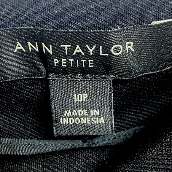 Ann Taylor Sailor Black High-Waisted Pants with Button Detail - Picture 4 of 6
